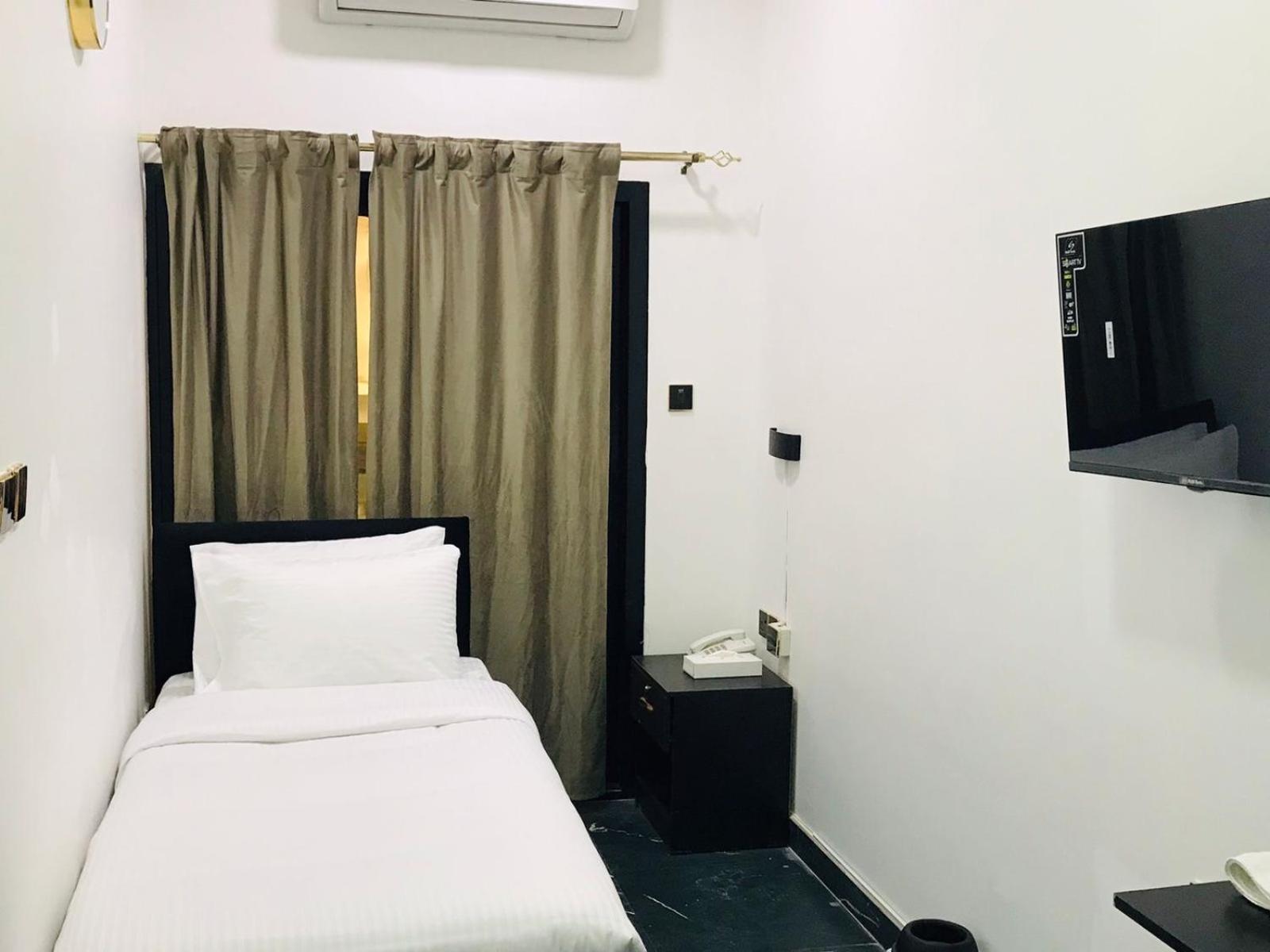 Zee Hotel Dubai