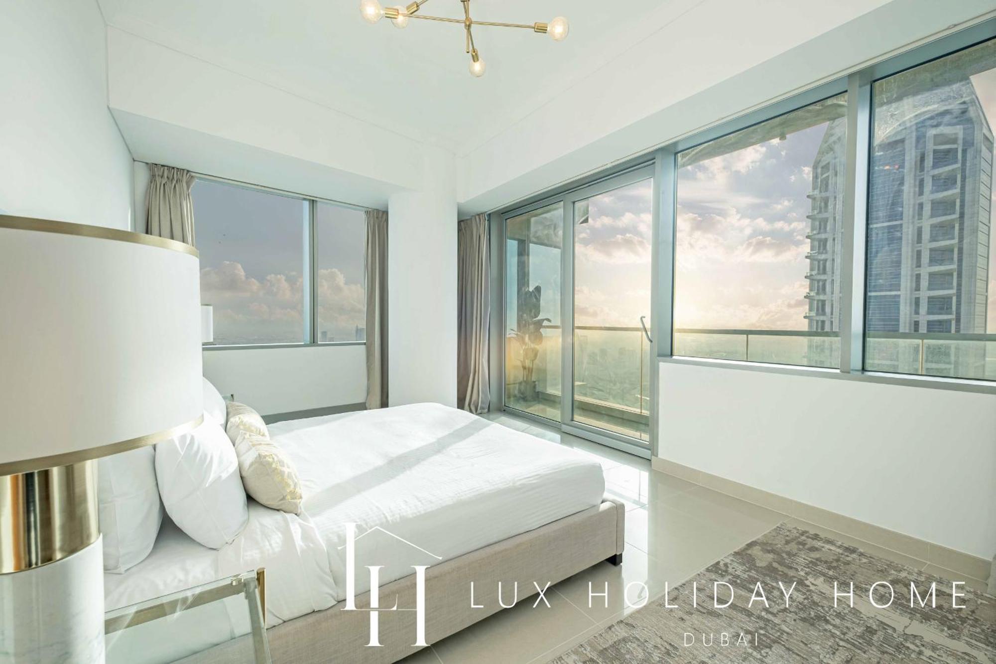 Lux The Sky View Marina *