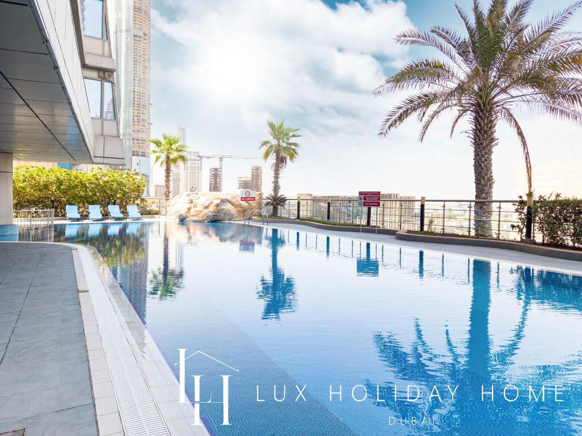 Lux The Sky View Marina *
