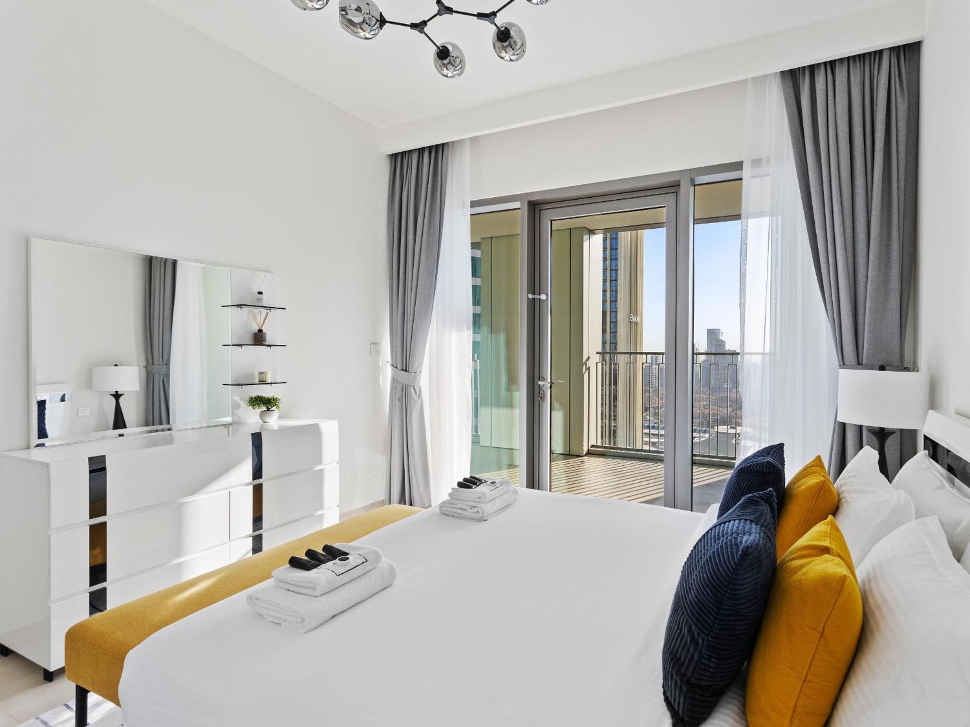 Apartment Skyline 3bdr 1guest With Burj Khalifa & Fountain View