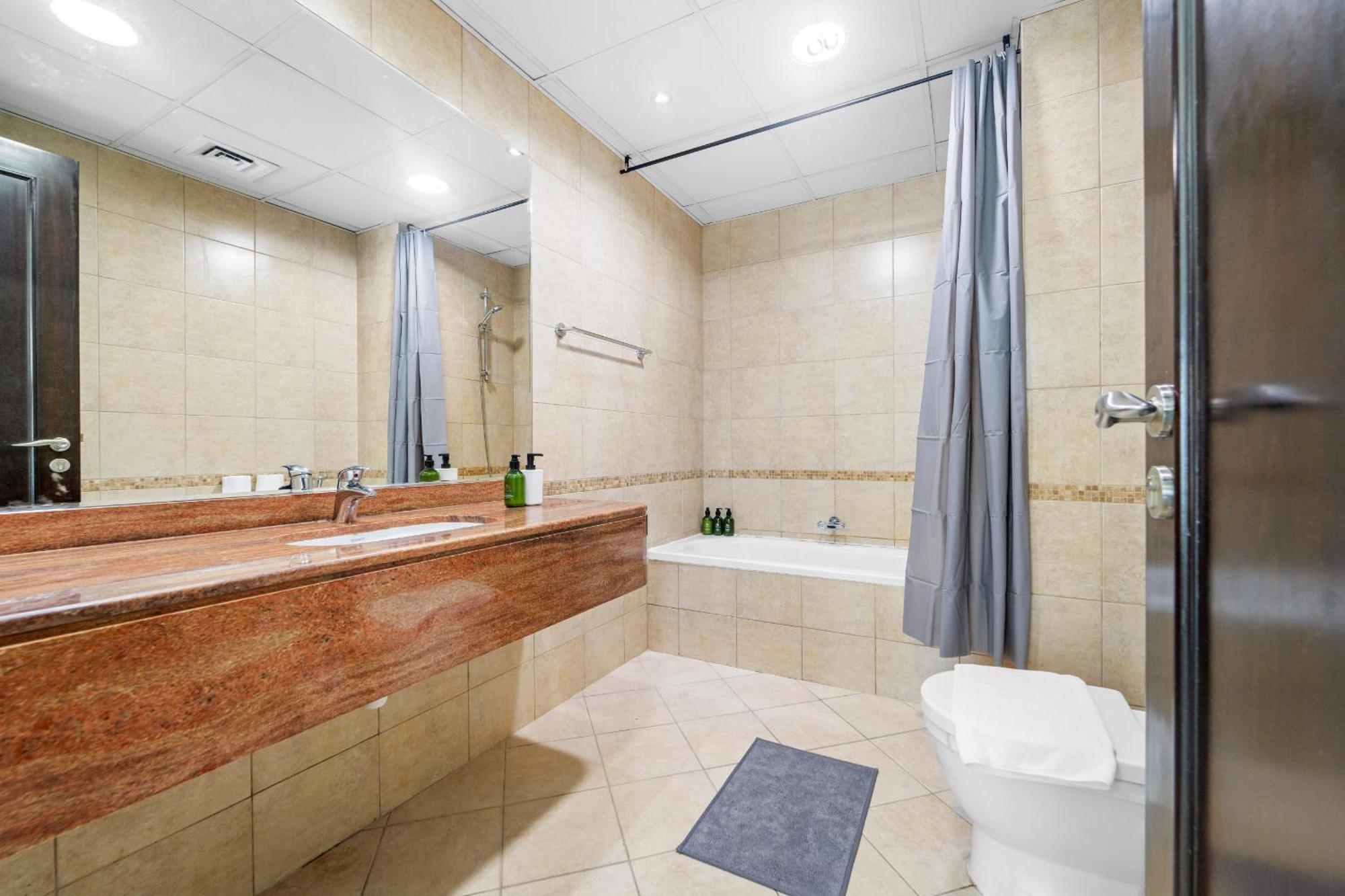 Vayk - Exclusive 1br With Eye Views * Dubai