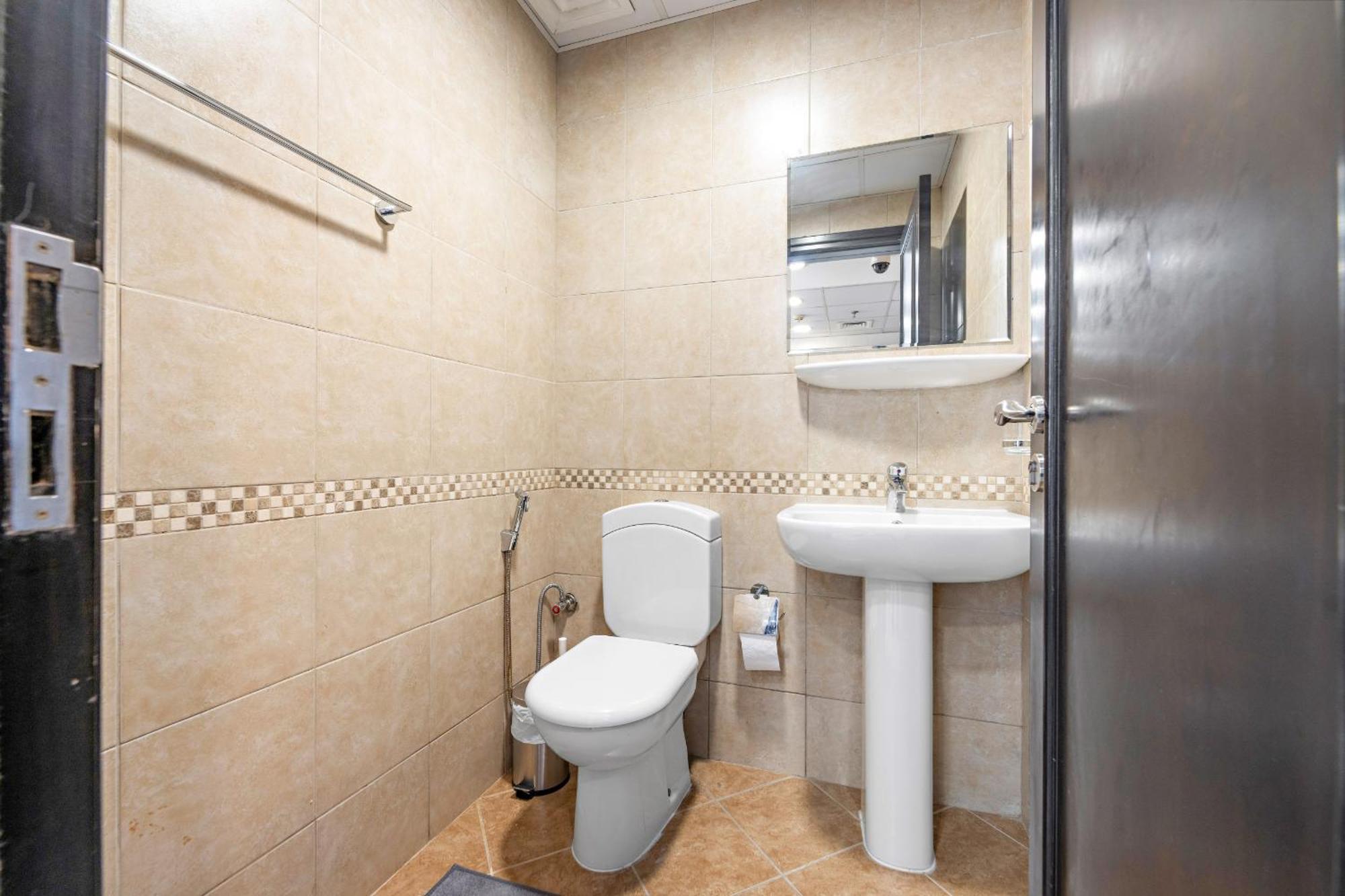 Vayk - Exclusive 1br With Eye Views *