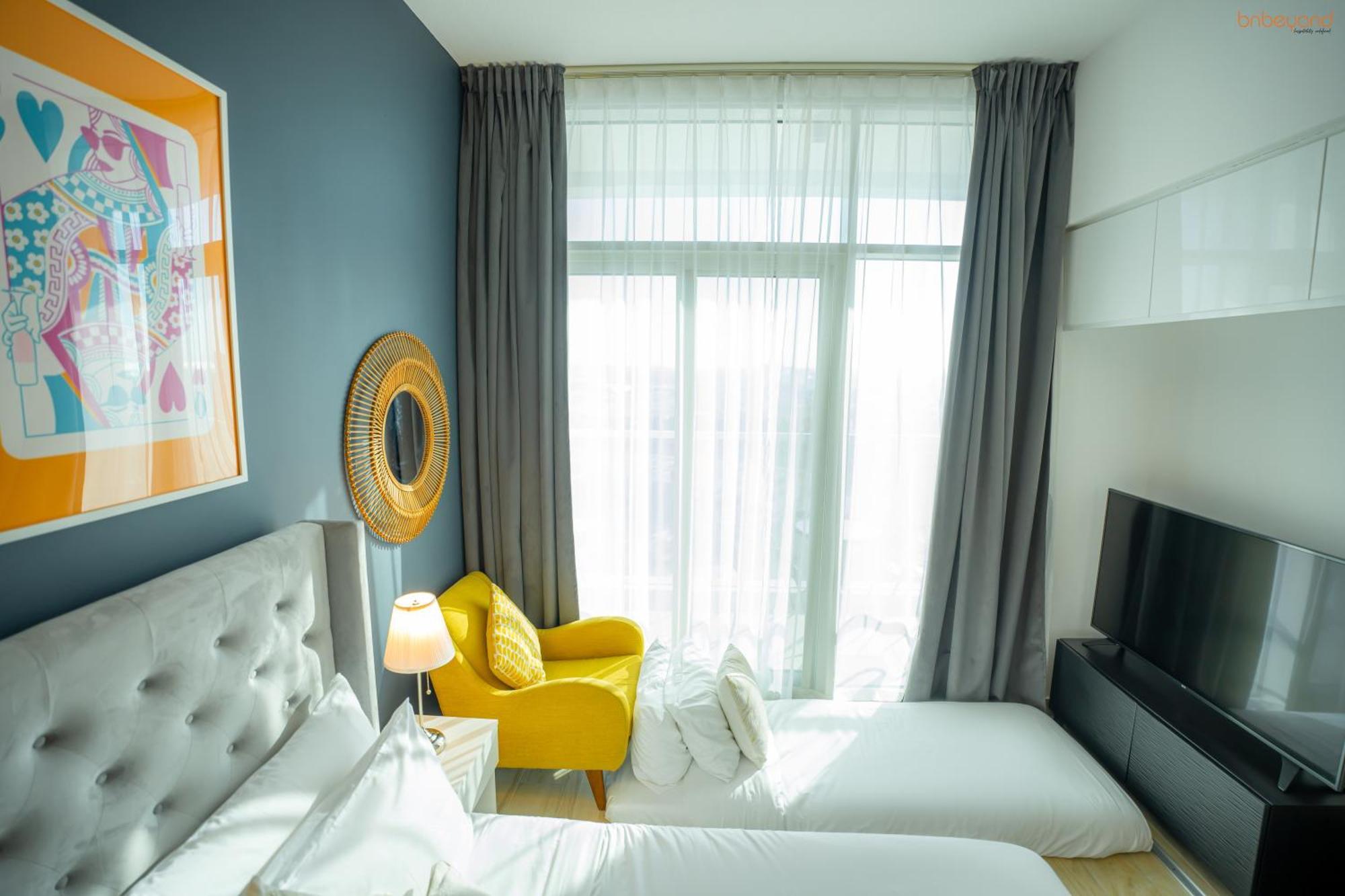 Bnbeyond's Sheek At One Tower Apartment