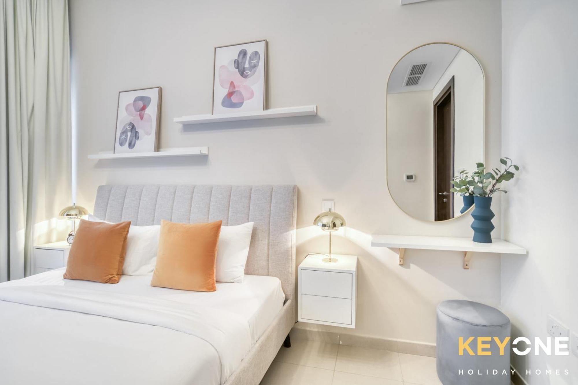 Contemporary One Bedroom 3