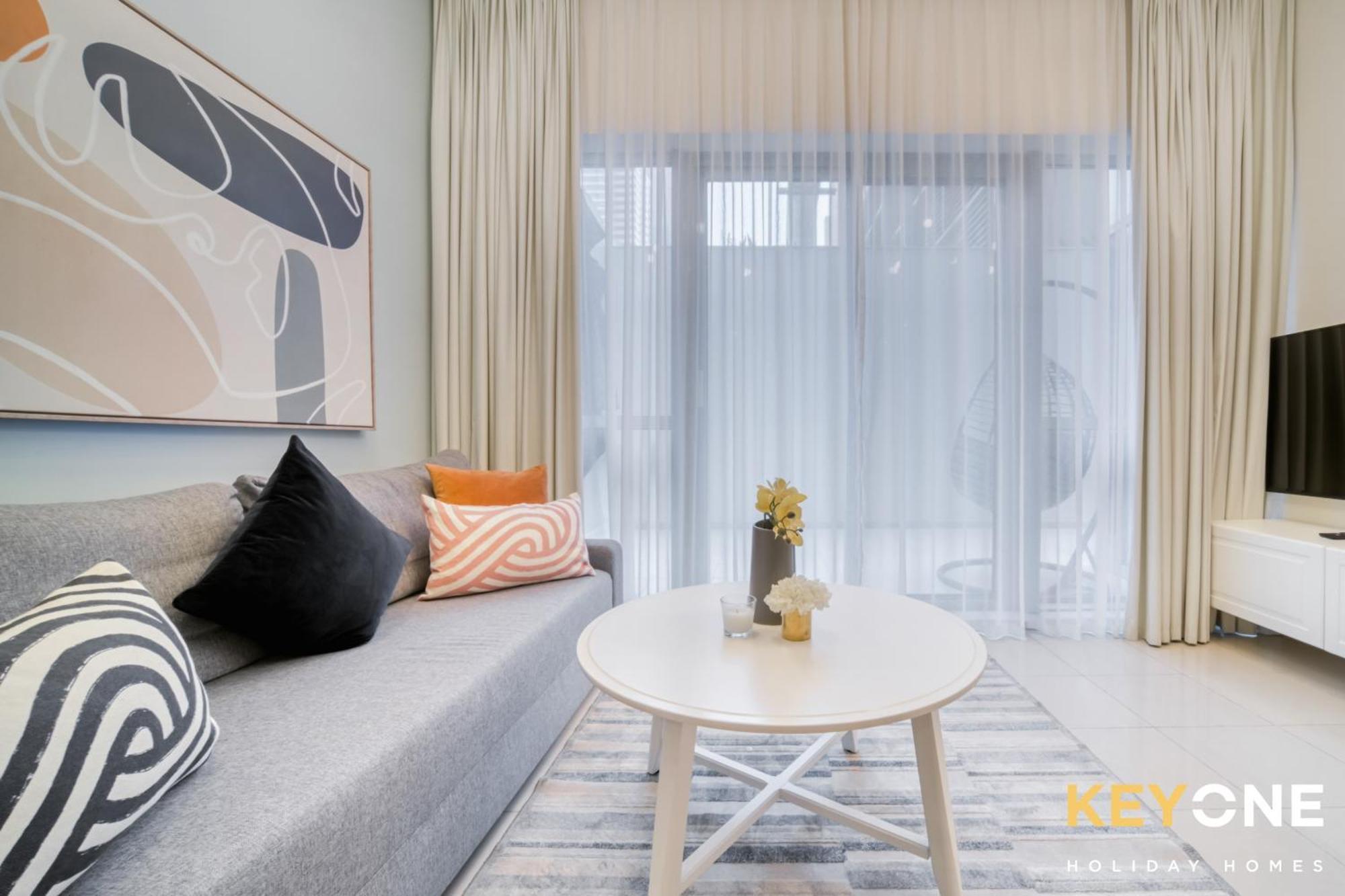 Contemporary One Bedroom 3 Apartment Dubai