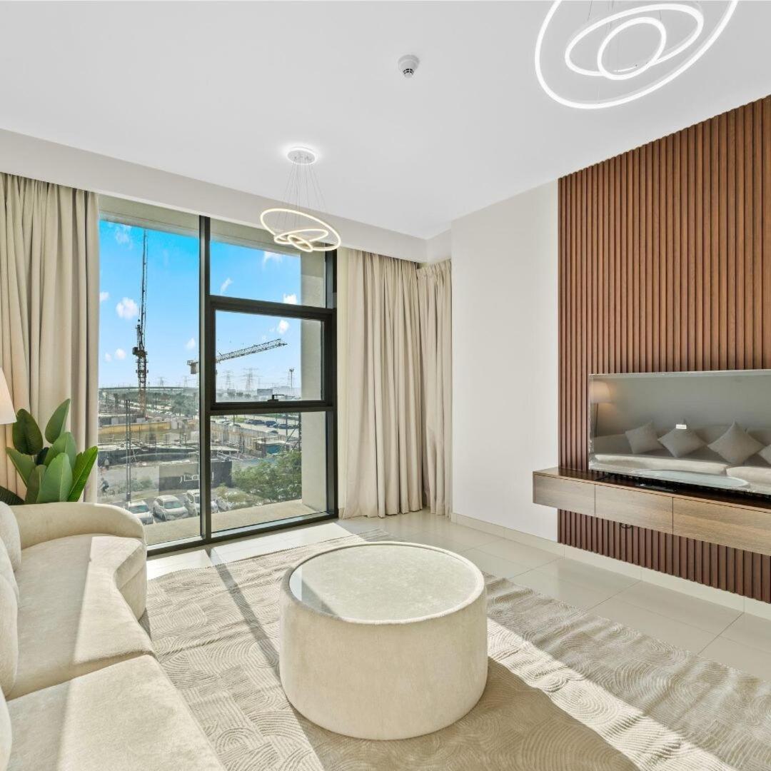 Hills Residence-park Point C *