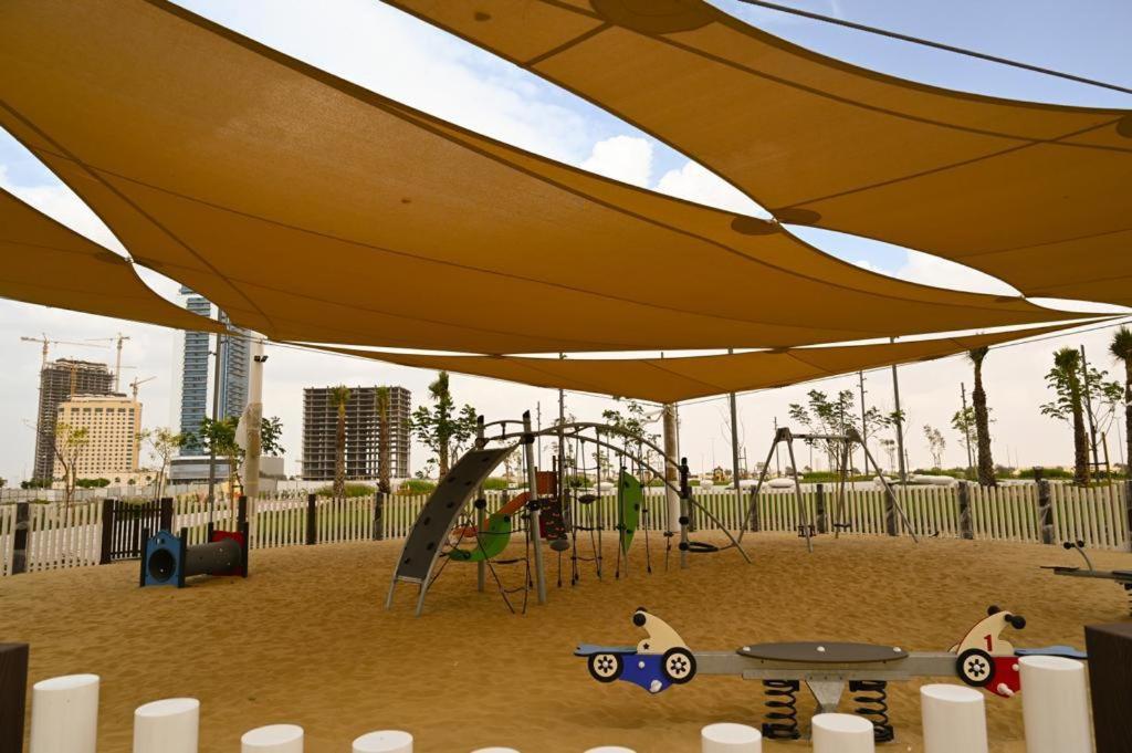 Apartment Fully Furnished Elegant Close By Science Park, Miracle Garden And Butterfly Garden *