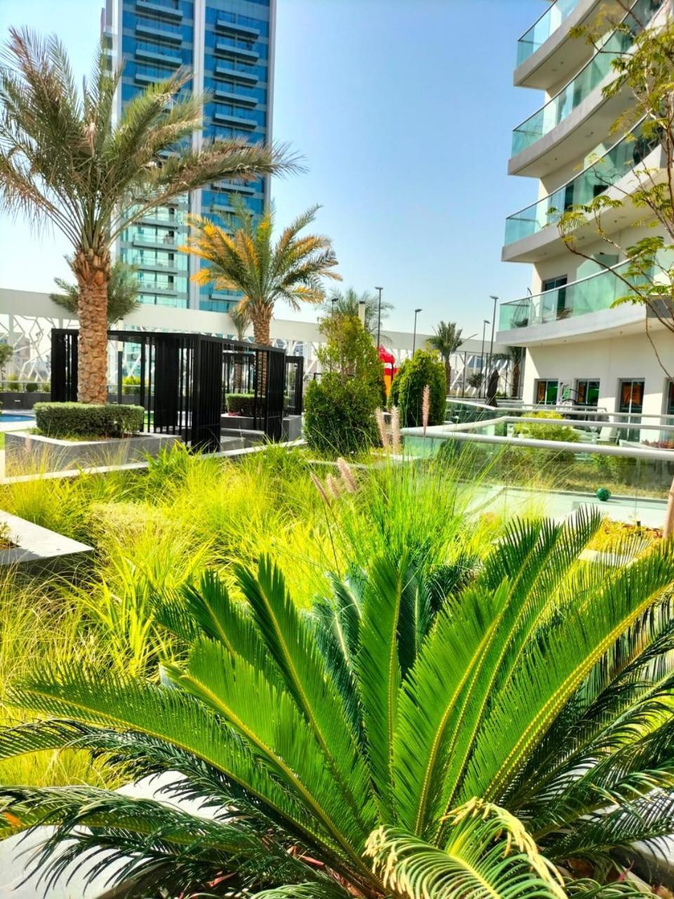 Fully Furnished Elegant Close By Science Park, Miracle Garden And Butterfly Garden Apartment *