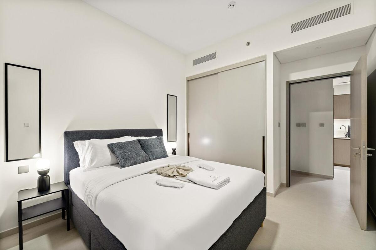 Apartment First Class 1br Iconic Luxury Dubai