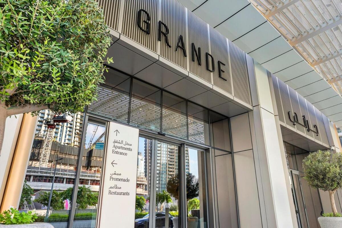 First Class 1br Iconic Luxury Apartment Dubai