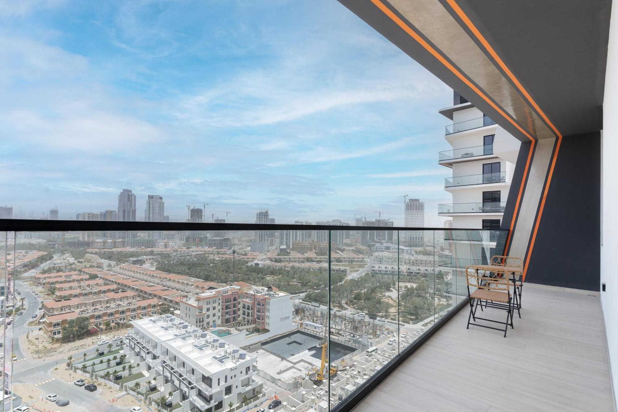 Stylish 3 Bedroom In Jvc *