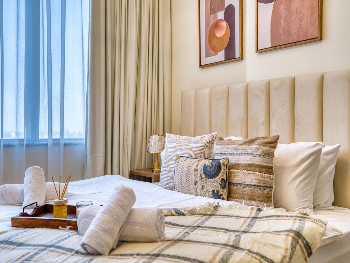 Classic Sky Bright Apartment Dubai