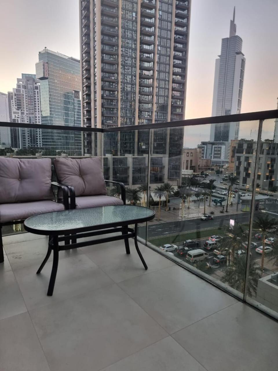 Apartment Luxury 2 Bedroom Act 1 Dubai
