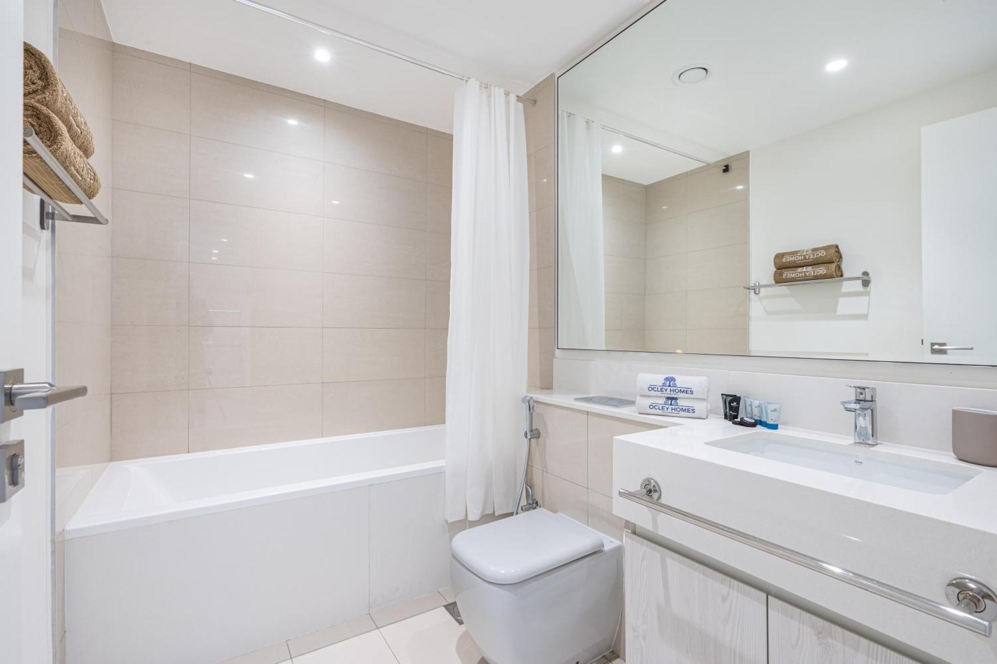 Premium In Park Point Near Hills Mall Apartment *