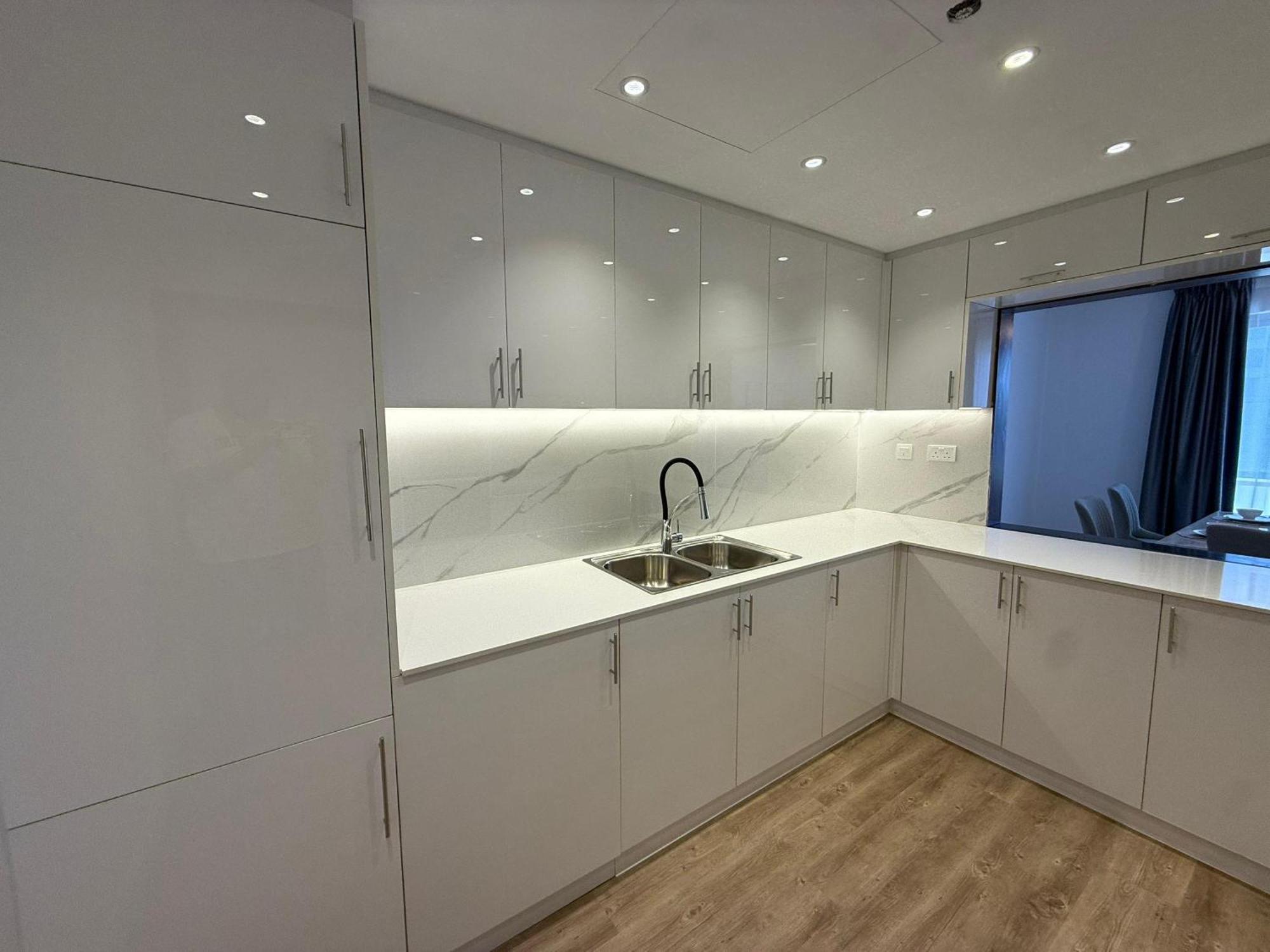 2br In Jbr, The Walk