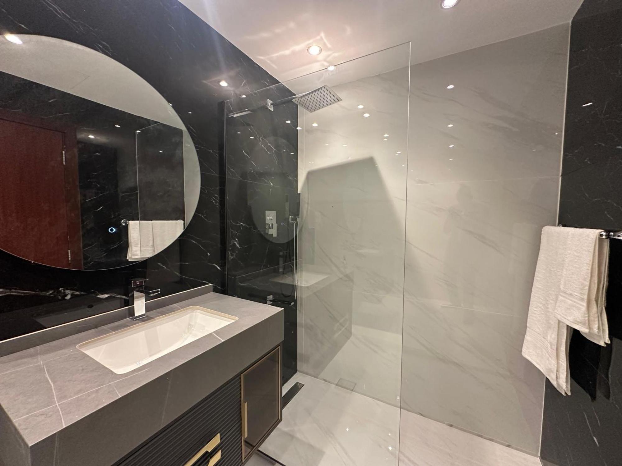 2br In Jbr, The Walk