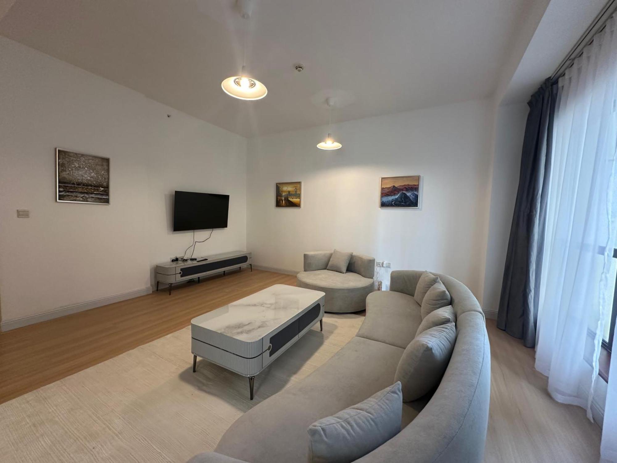 2br In Jbr, The Walk Apartment Dubai