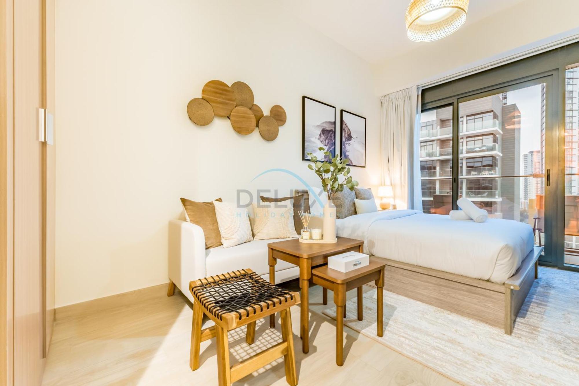 View Minutes Drive To Burj Khalifa, Azizi Riviera 43, Al Merkadh By Deluxe Homes Apartment Dubai