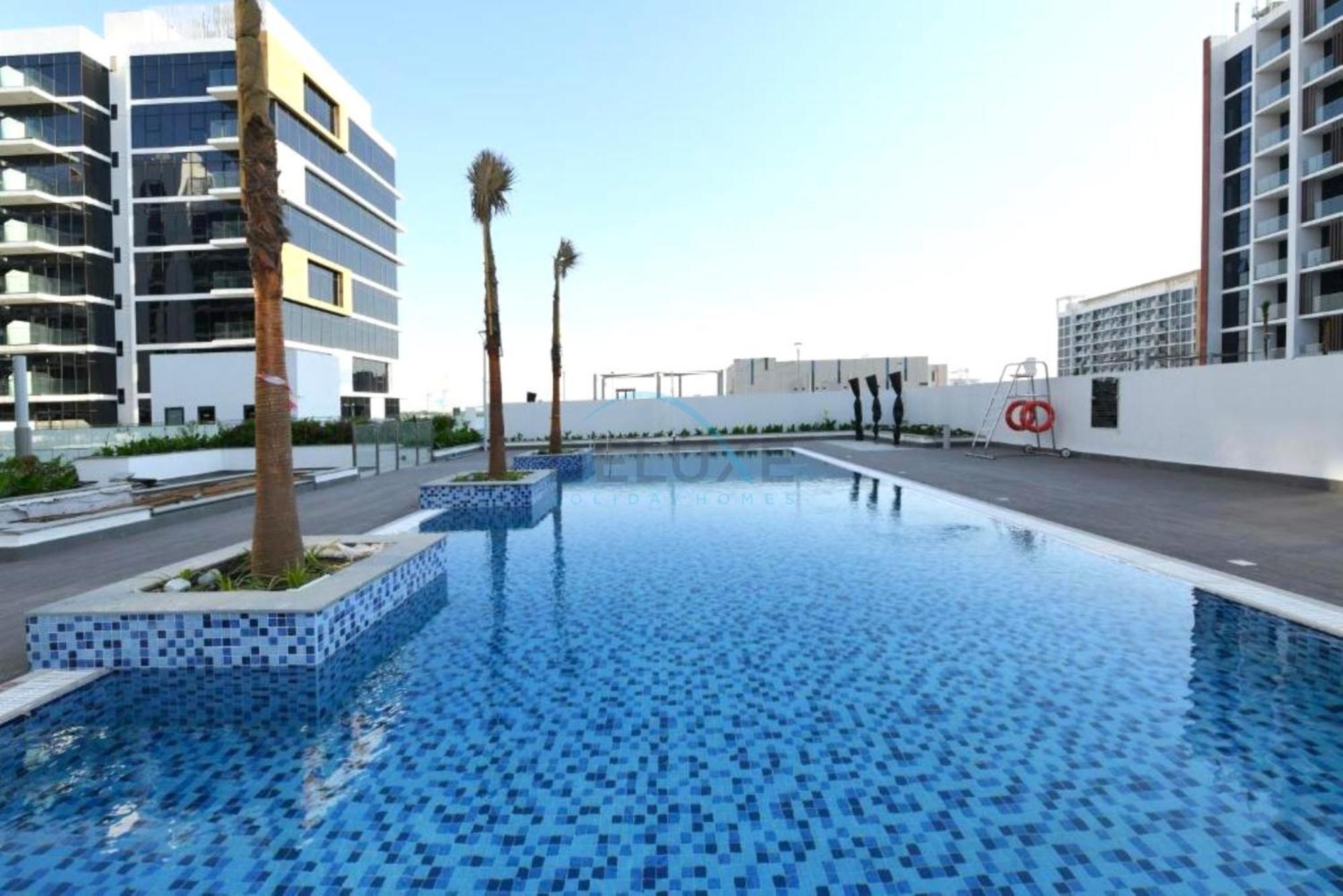 View Minutes Drive To Burj Khalifa, Azizi Riviera 43, Al Merkadh By Deluxe Homes Dubai