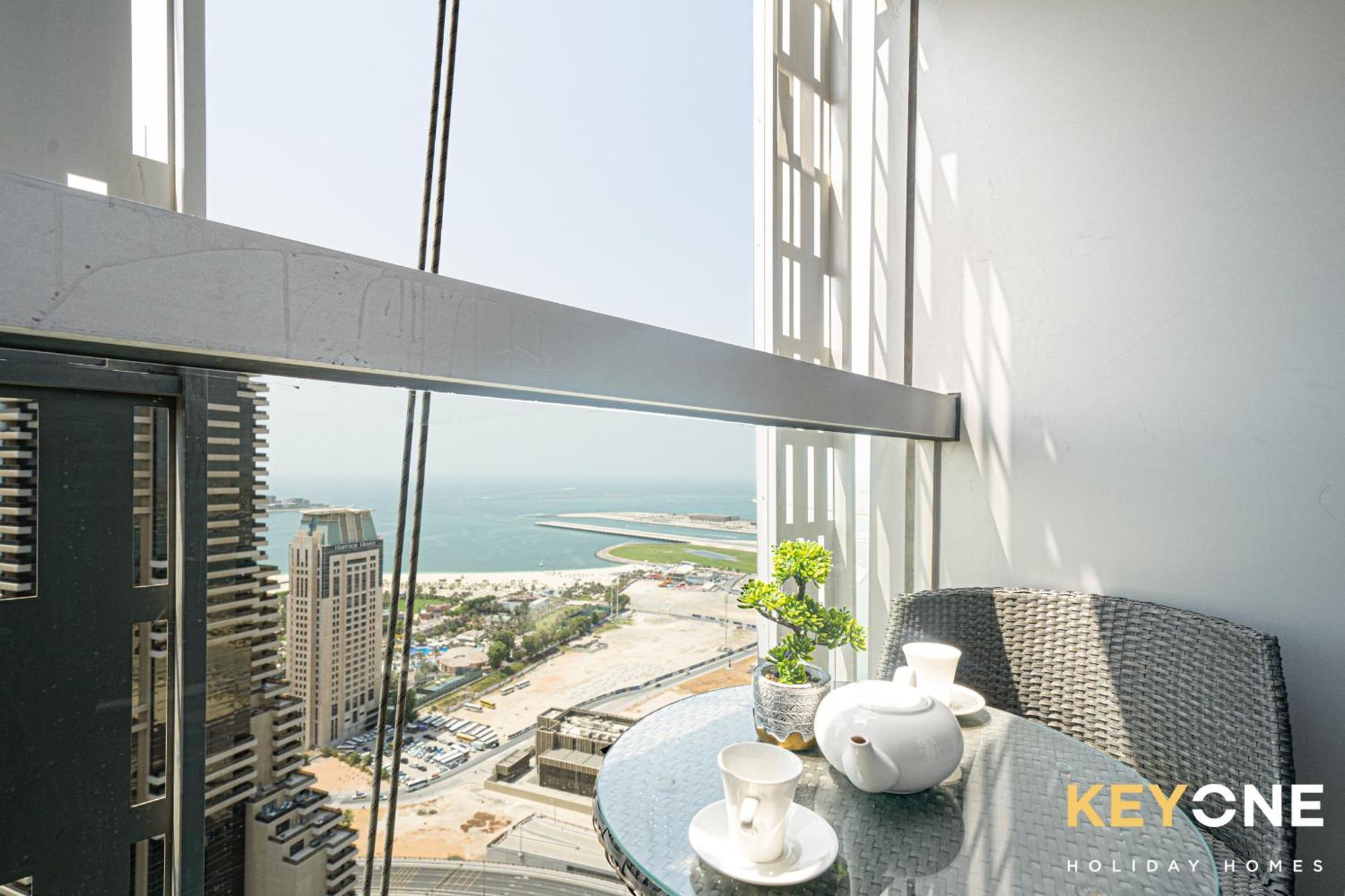 Lavish One Bedroom With Amazing Sun Deck & Pool
