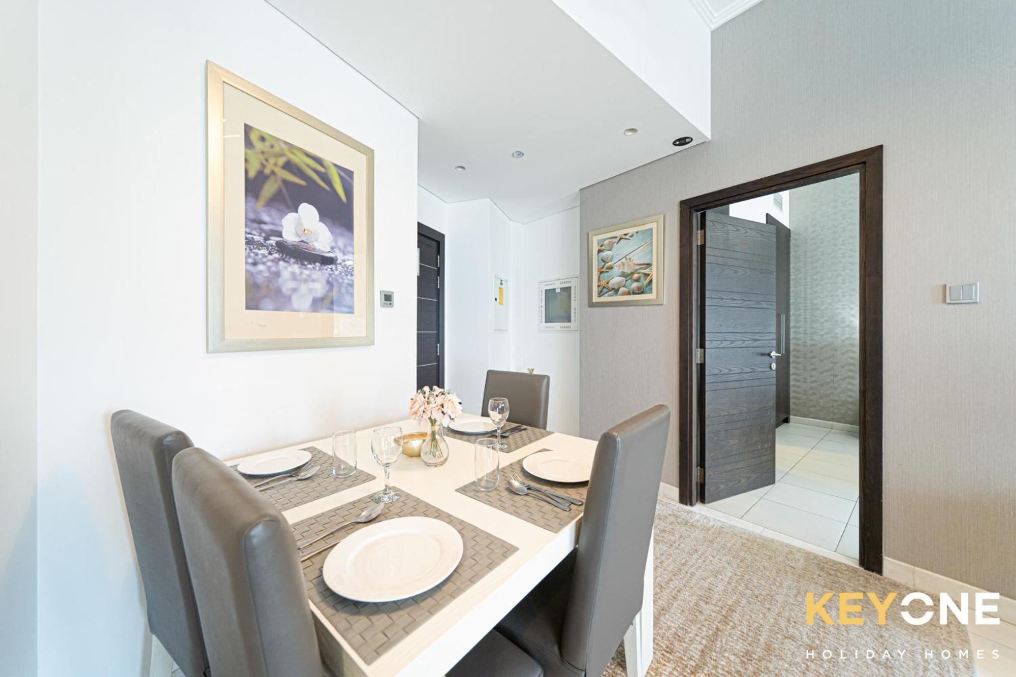 Lavish One Bedroom With Amazing Sun Deck & Pool