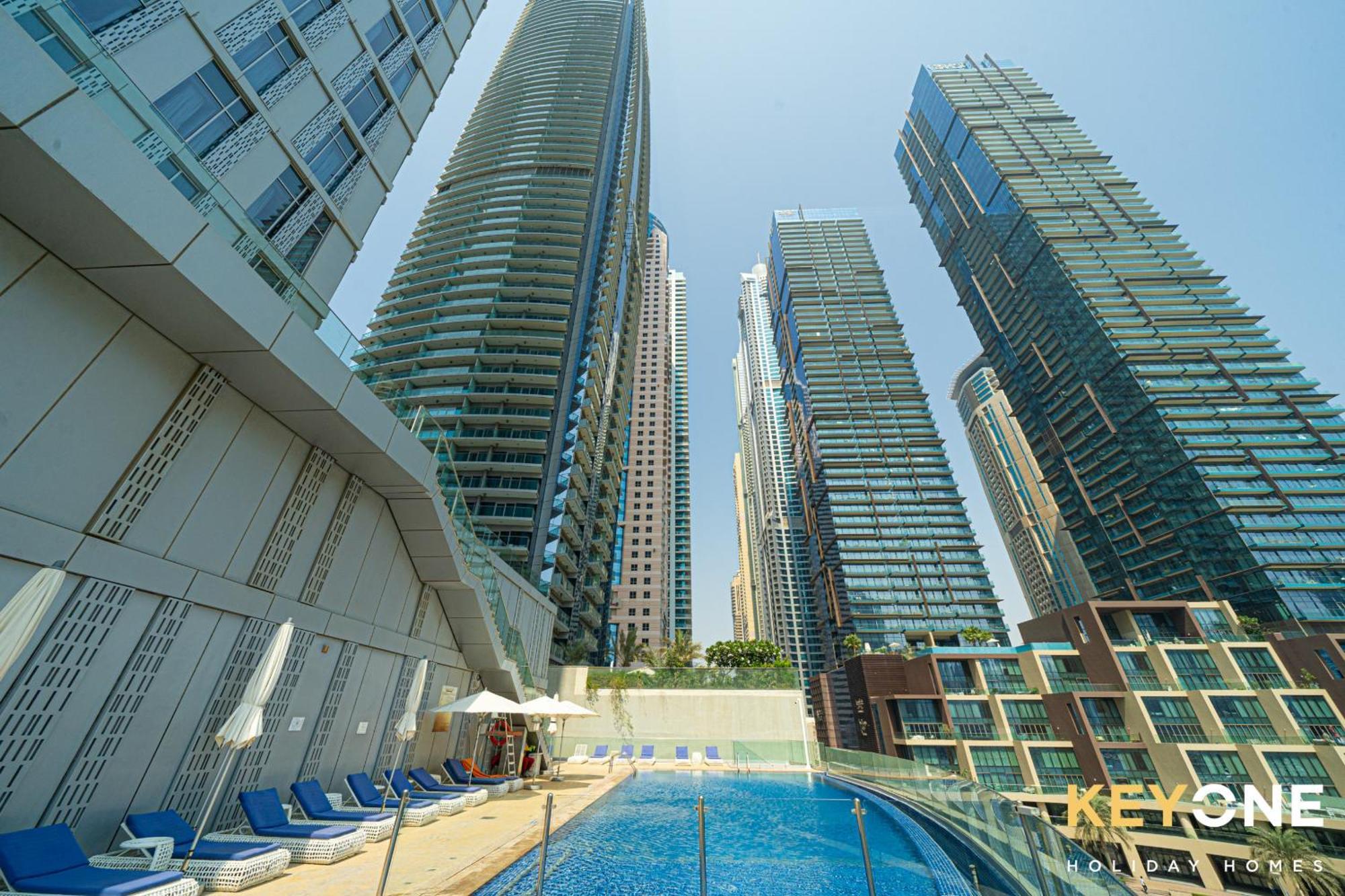 Lavish One Bedroom With Amazing Sun Deck & Pool Apartment