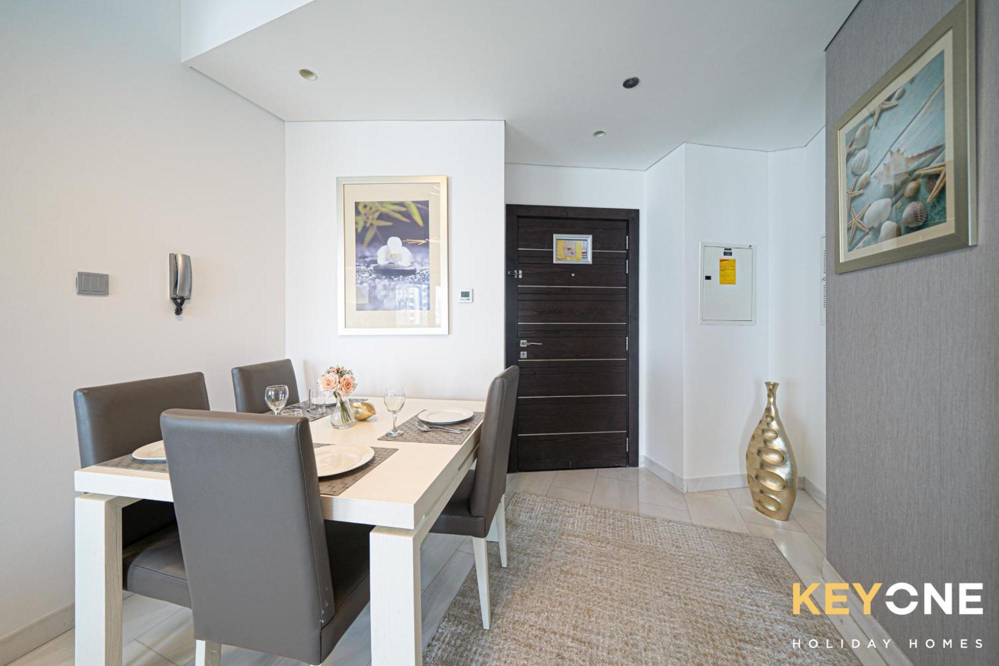Apartment Lavish One Bedroom With Amazing Sun Deck & Pool