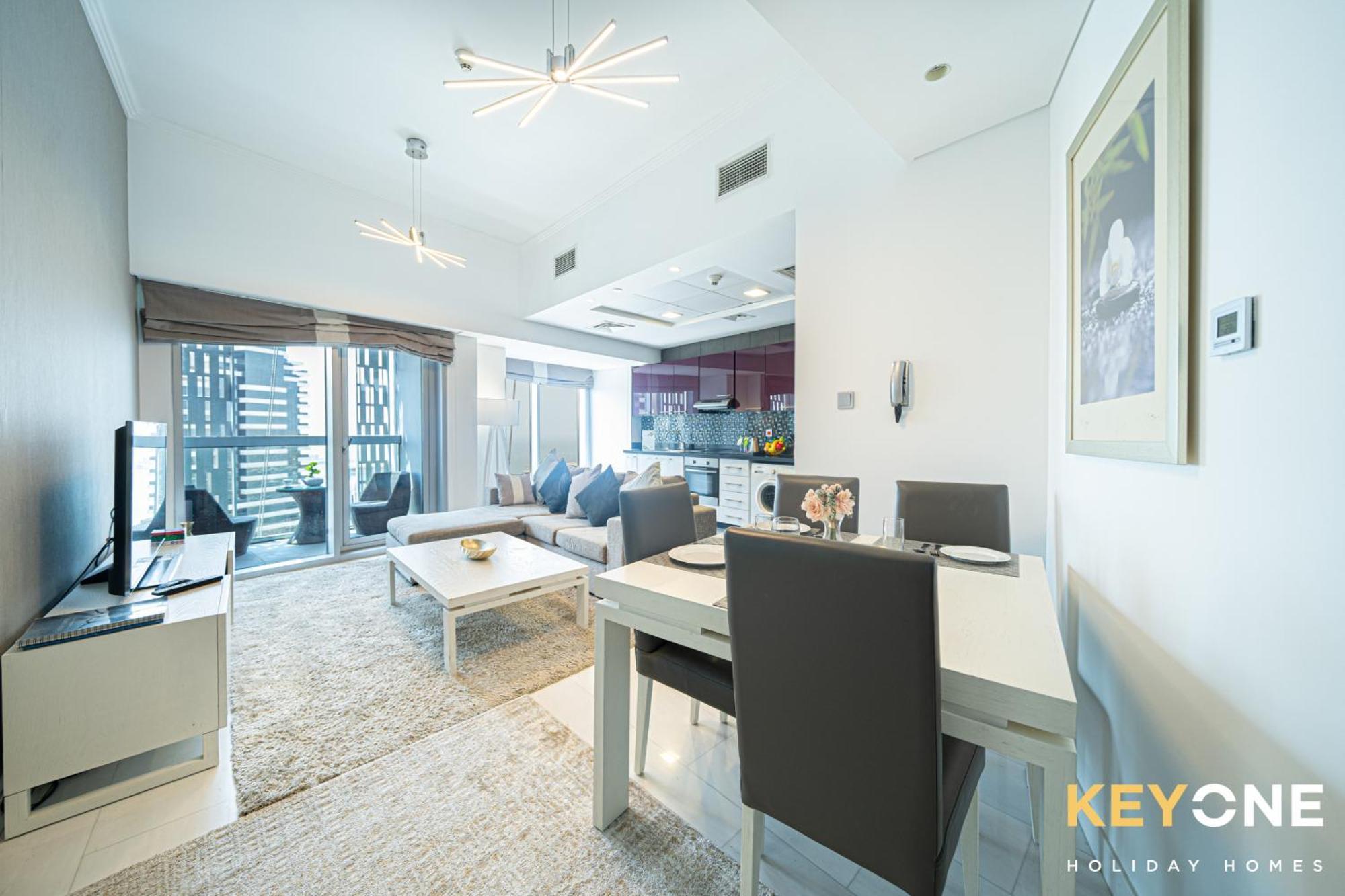 Lavish One Bedroom With Amazing Sun Deck & Pool Apartment Dubai