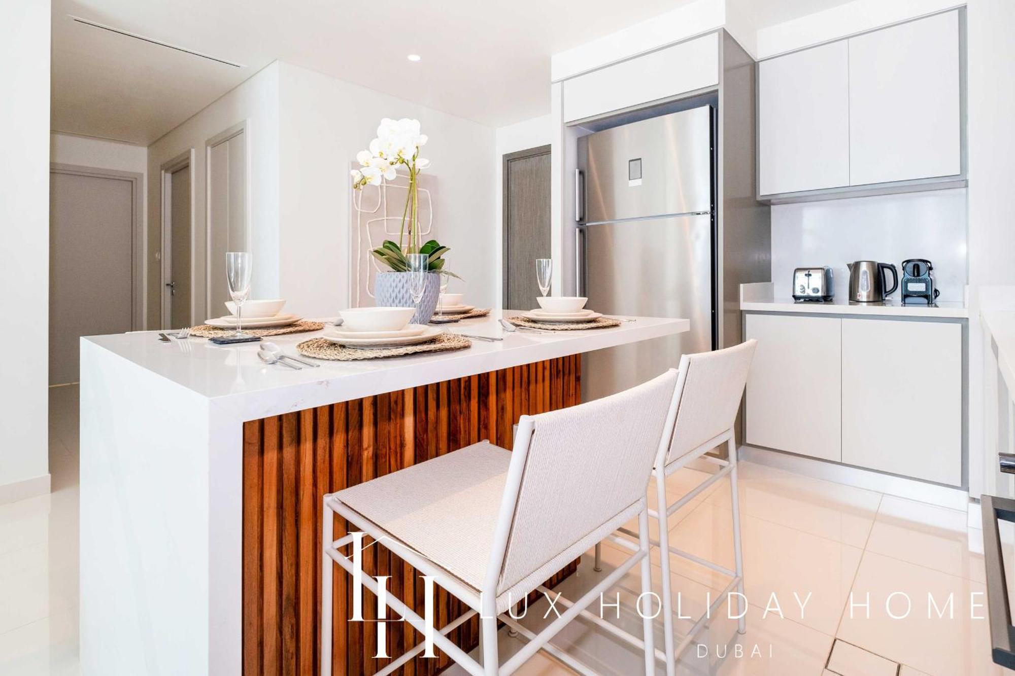 Apartment Lux The Luxury Sunrise Beachfront 1