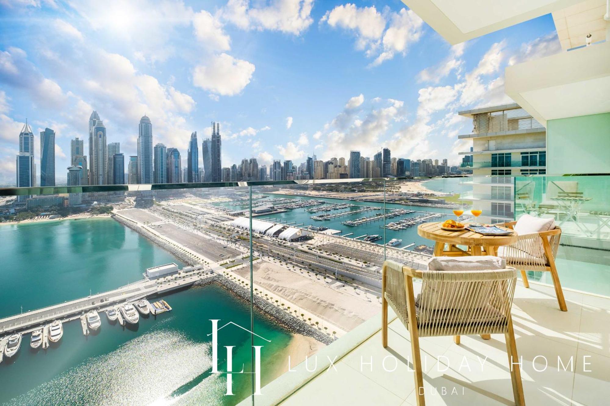Lux The Luxury Sunrise Beachfront 1 Apartment *