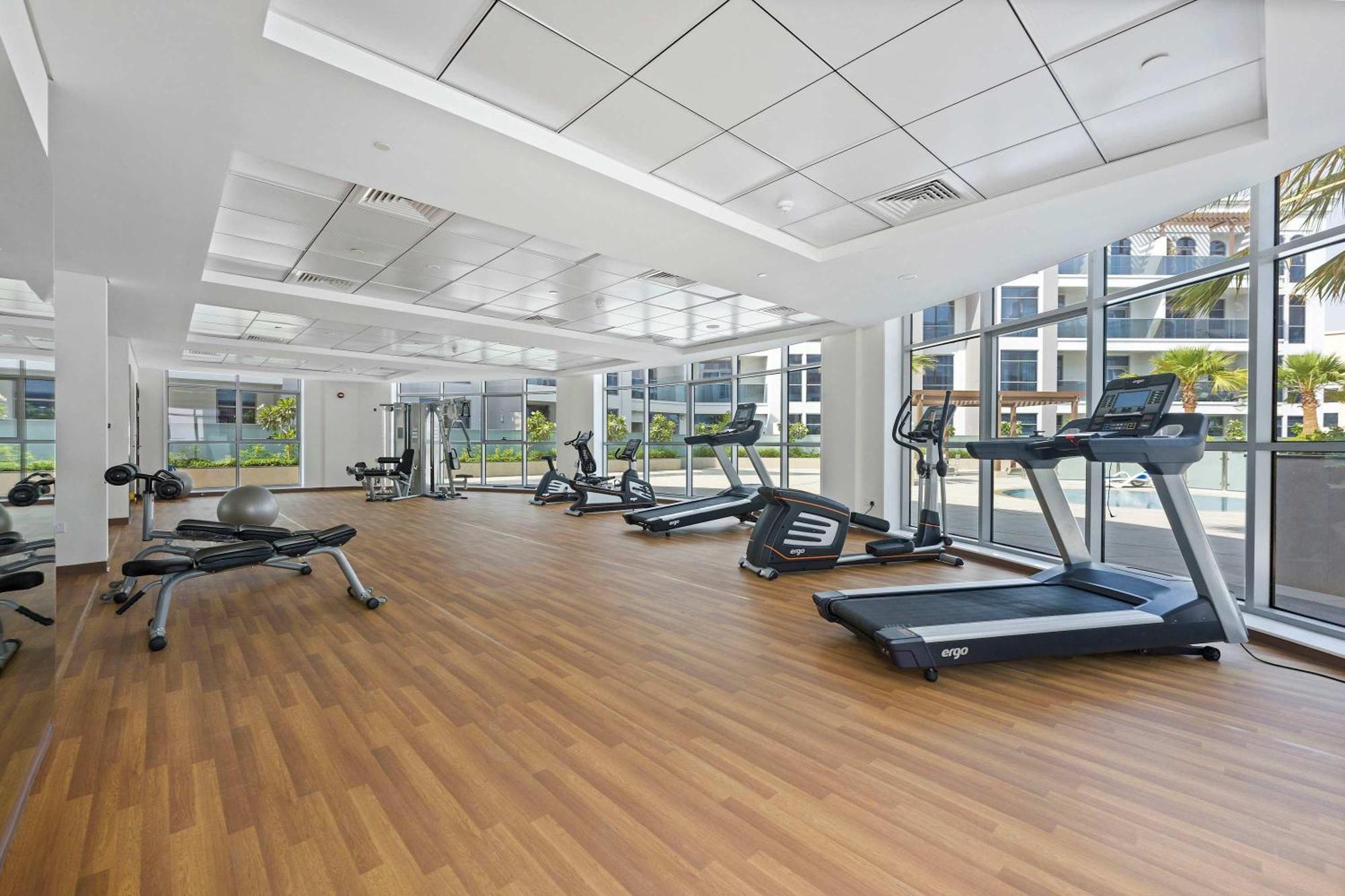 Apartment Silkhaus New In Art Gardens Gym & Pool Access Dubai