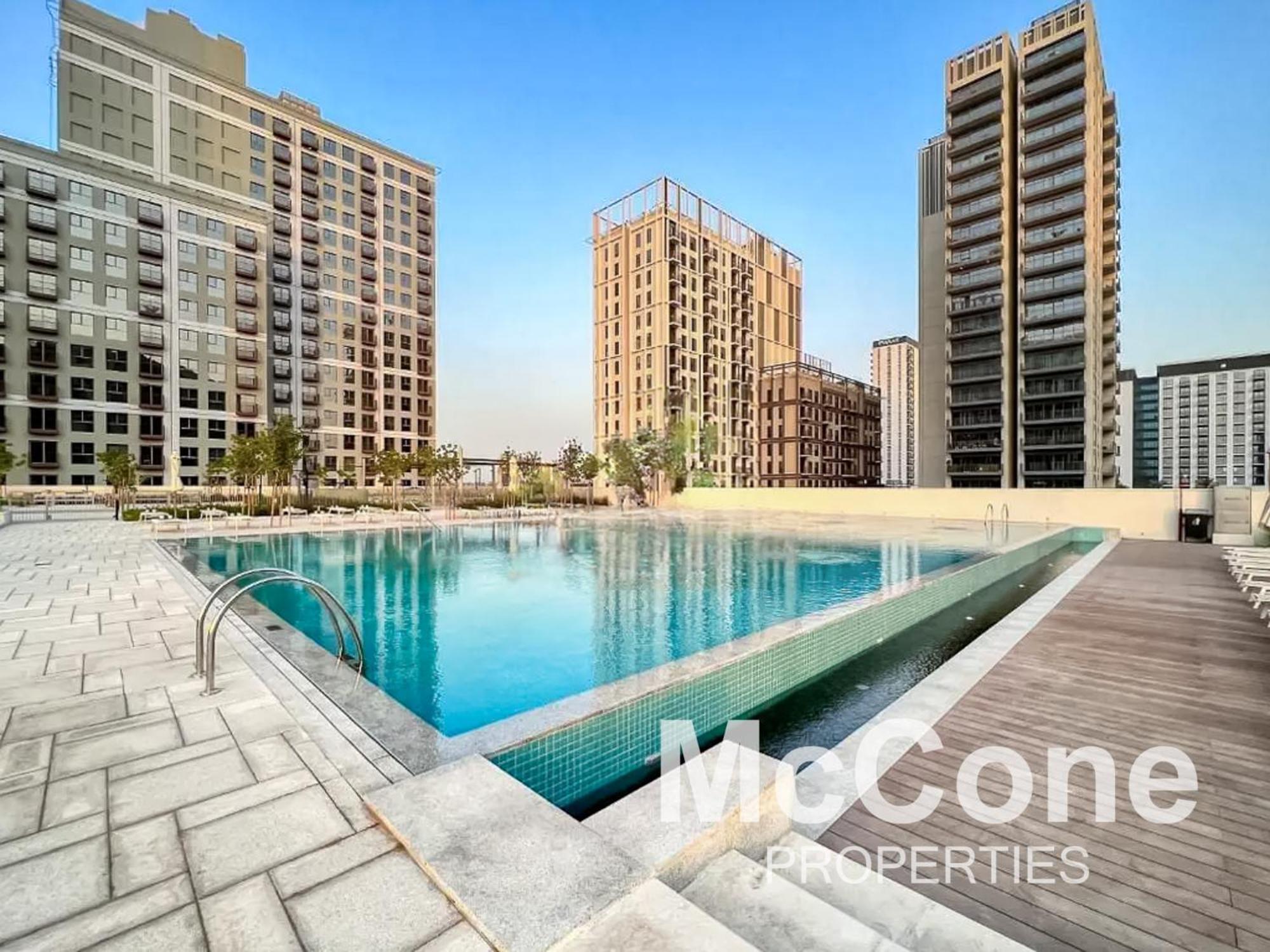 Apartment Inviting 2br With Pool & Pet-friendly Option Dubai