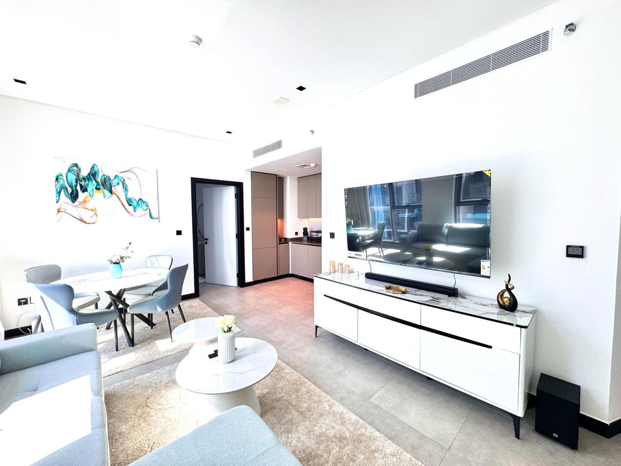 Luxury With Burj Khalifa View, Balcony Netflix Wehome Premium