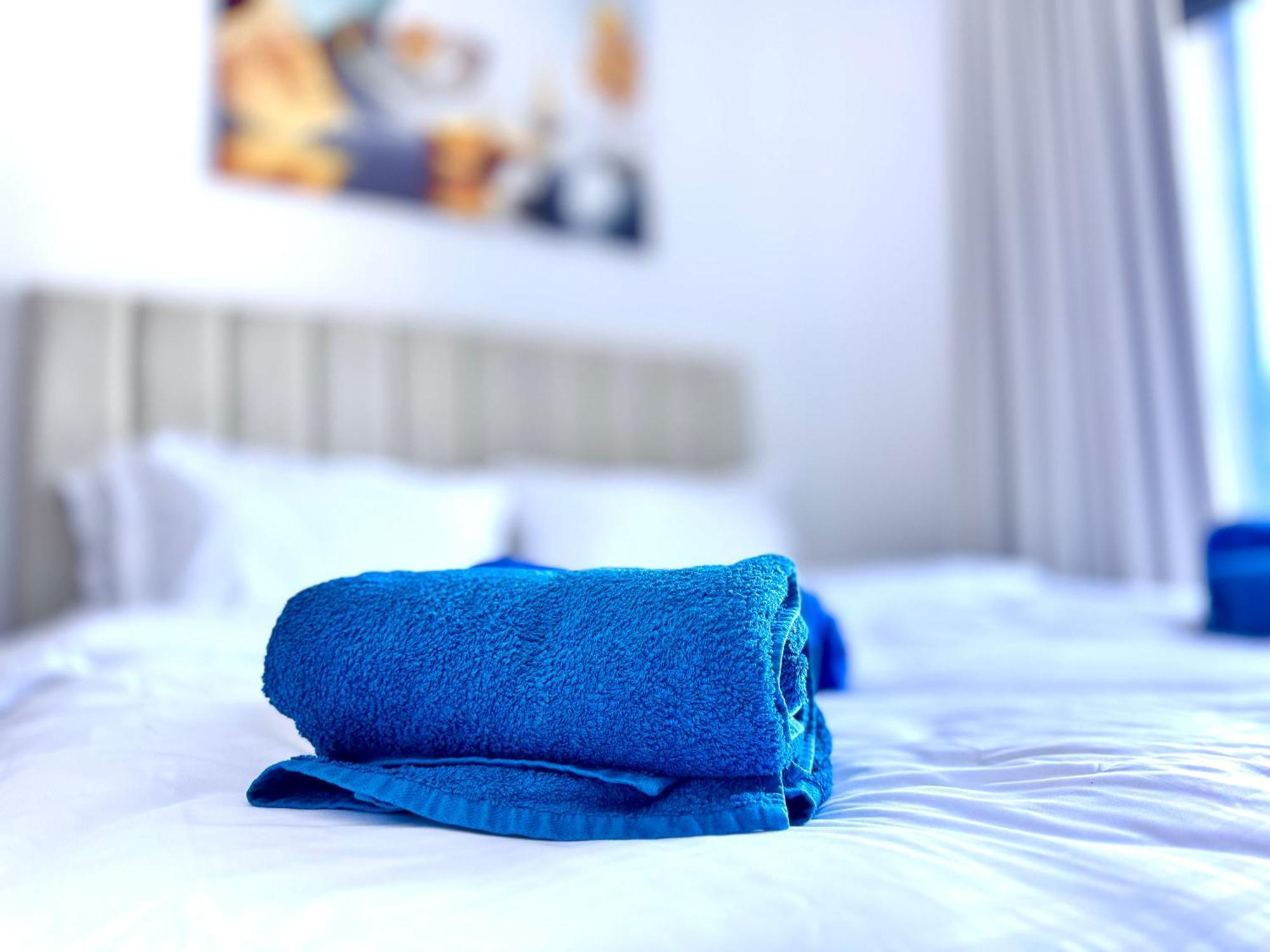Luxury With Burj Khalifa View, Balcony Netflix Wehome Premium Apartment Dubai