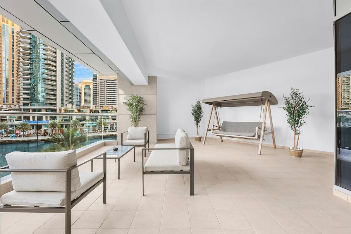 First Class 1br Inviting Marina Views Apartment *