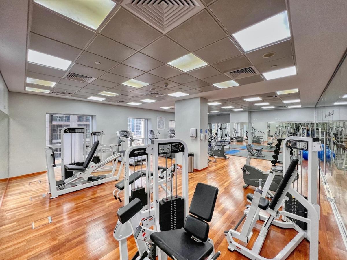 First Class 1br Inviting Marina Views Apartment *
