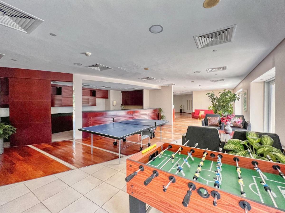 First Class 1br Inviting Marina Views Apartment *
