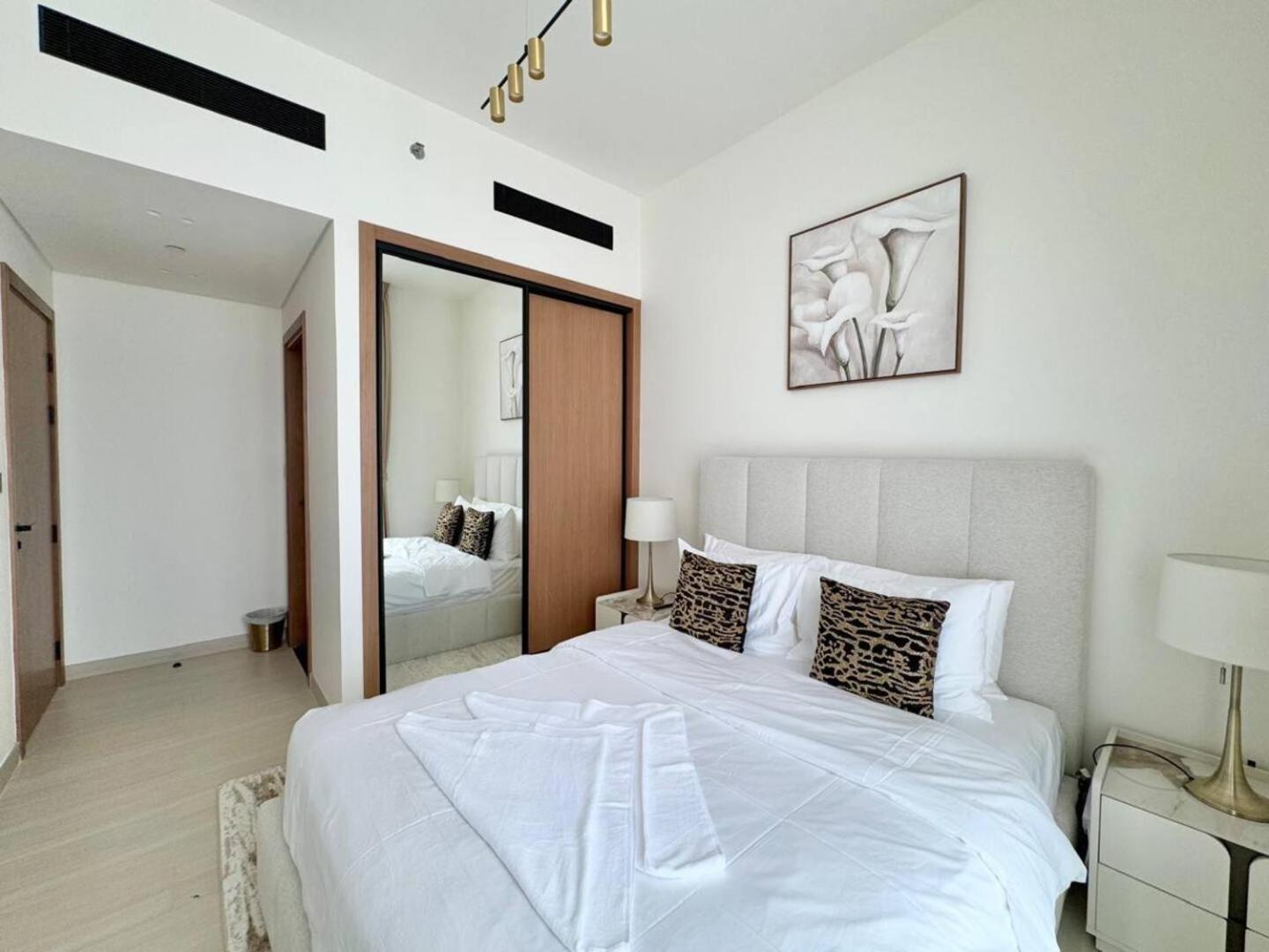 Apartment Luxurious 2br With Private Pool In Jvc