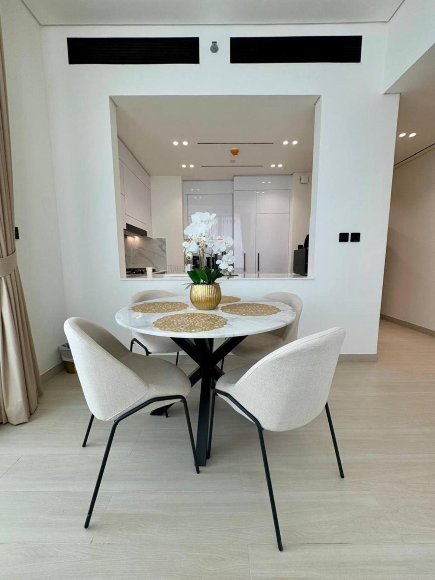 Luxurious 2br With Private Pool In Jvc