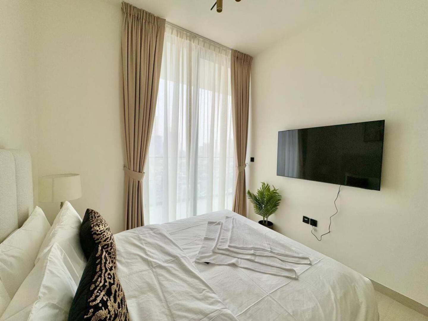 Luxurious 2br With Private Pool In Jvc Apartment