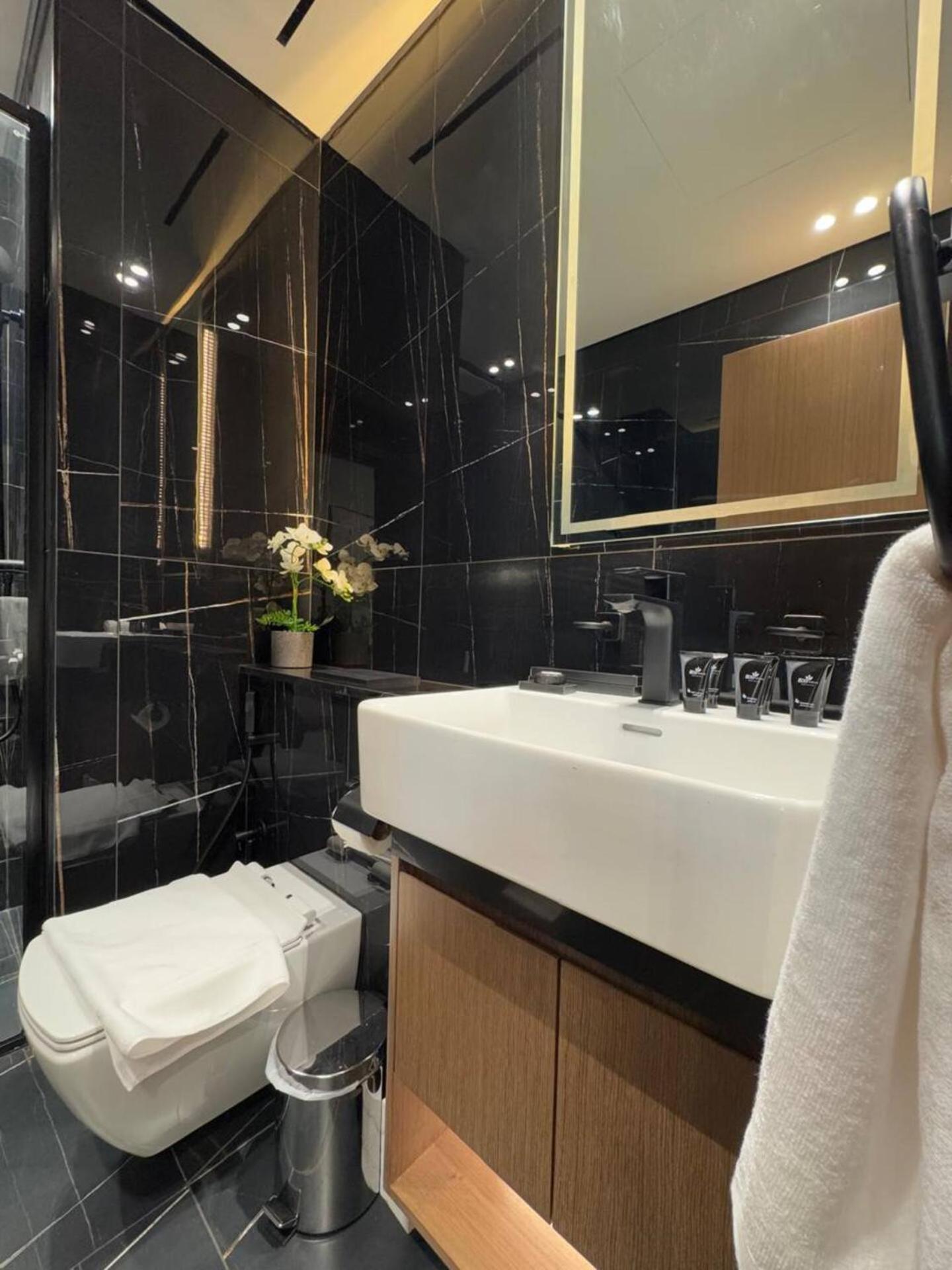 Luxurious 2br With Private Pool In Jvc Apartment *