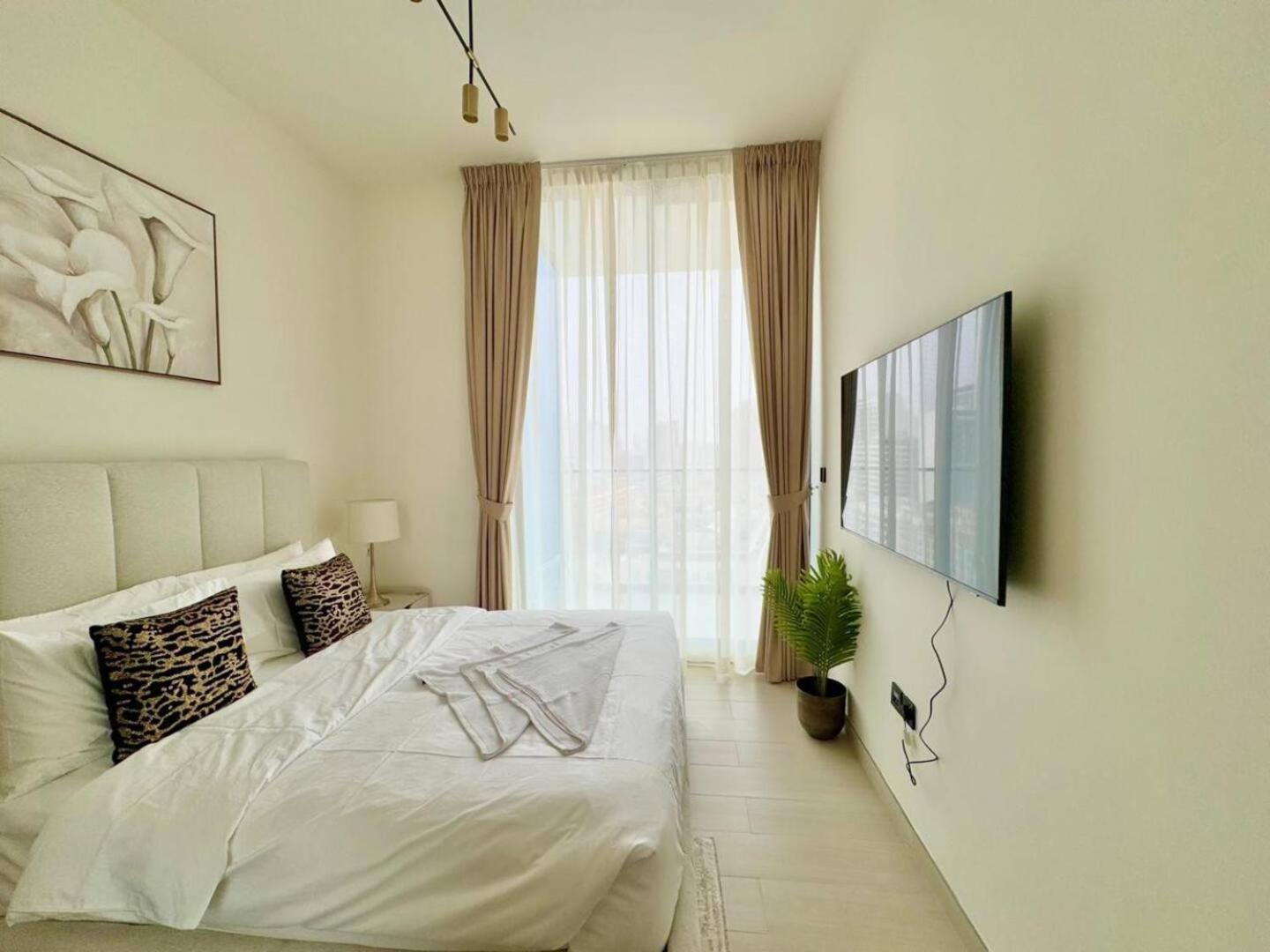Luxurious 2br With Private Pool In Jvc Dubai