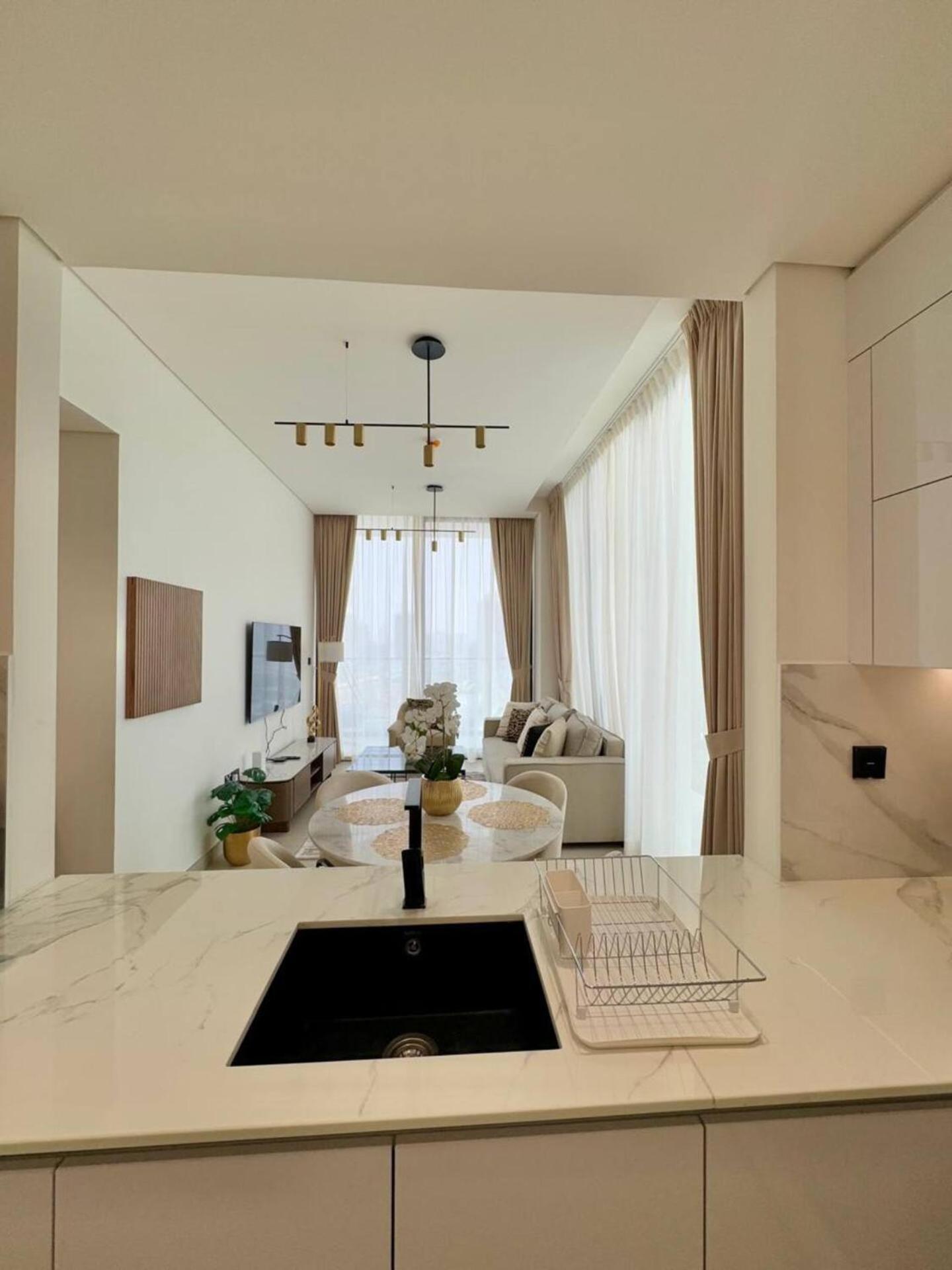 Luxurious 2br With Private Pool In Jvc
