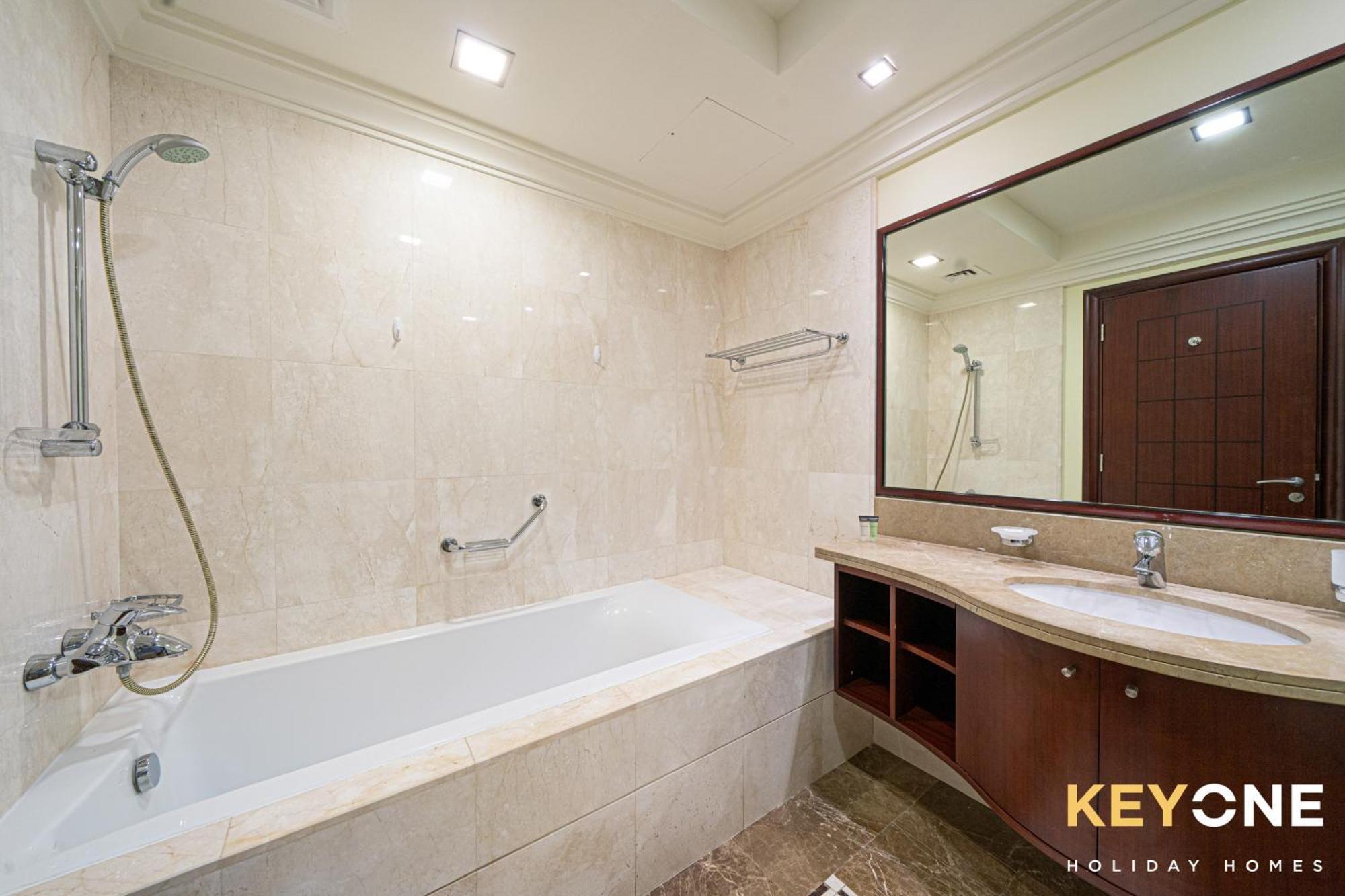 Two Bedroom And Small Room With Beach Access