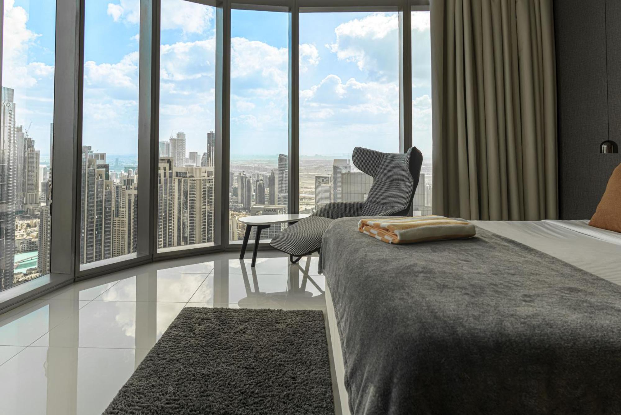 Paramount Tower And Residences With Infinity Sky Pool Apartment Dubai