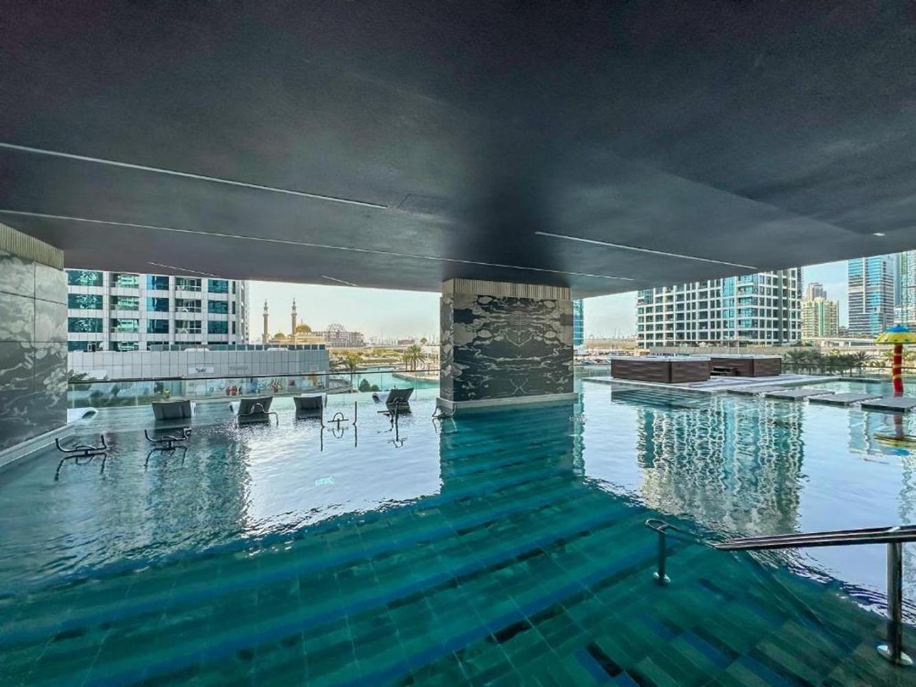 Jumeirah Towers Stunning View Mbl Royal Dubai