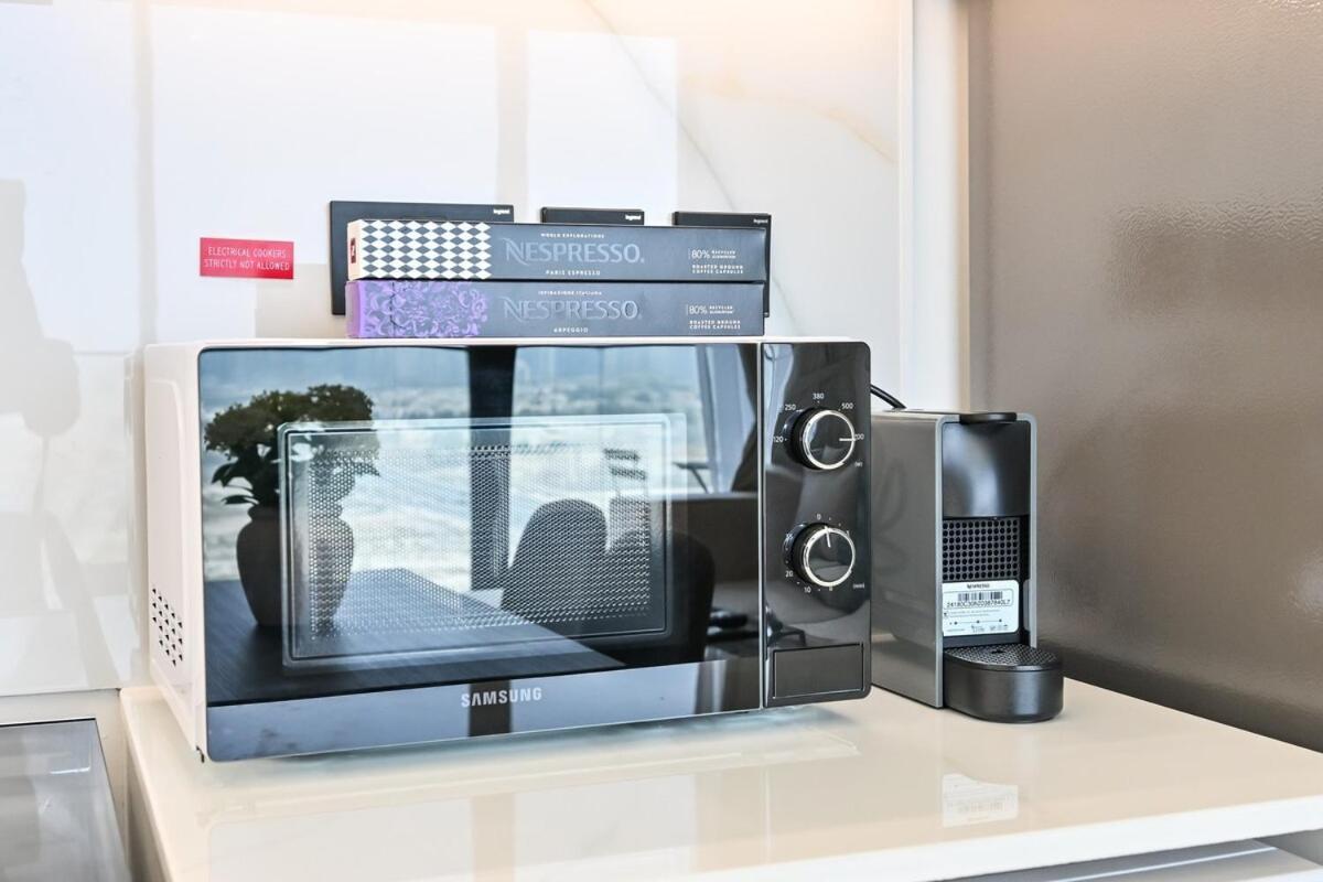 Stunning 1 Bdr Luxury At Jvc