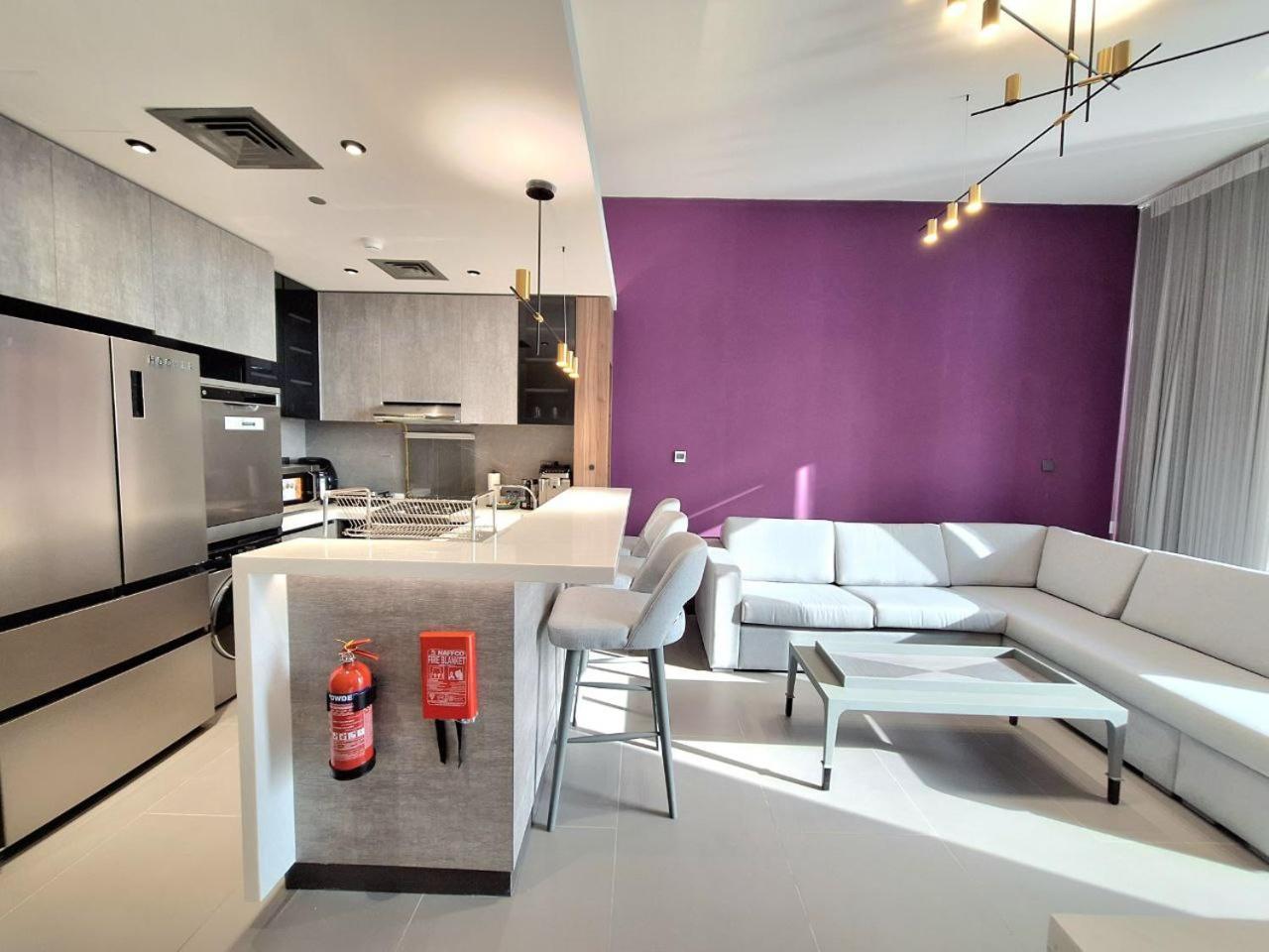 Jumeirah Towers Stunning View Mbl Royal Apartment