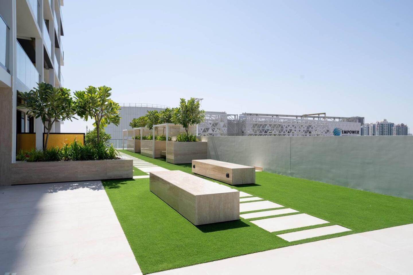 Elegant 1br In Jvc With Spacious Balcony * Dubai