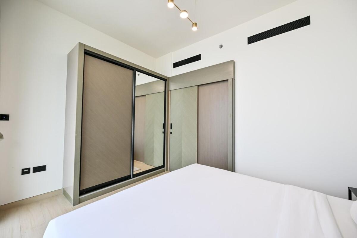 Stunning 1 Bdr Luxury At Jvc * Dubai